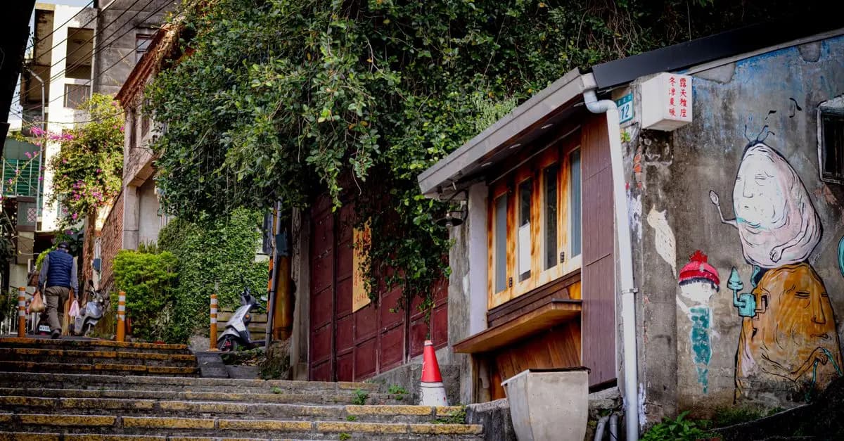 10 Luoghi Nascosti da Scoprire nelle Città