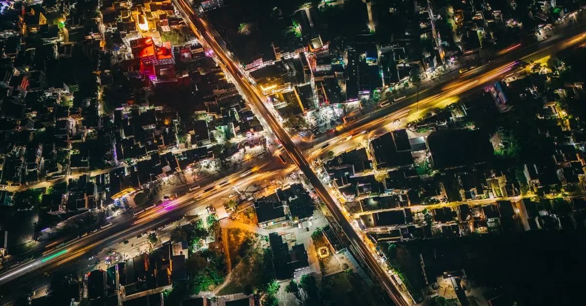 Guida Pratica per Scoprire i Colori delle Città attraverso la Fotografia