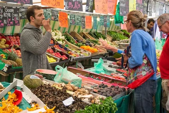10 Consigli per Visitare una Nuova Città come un Locale